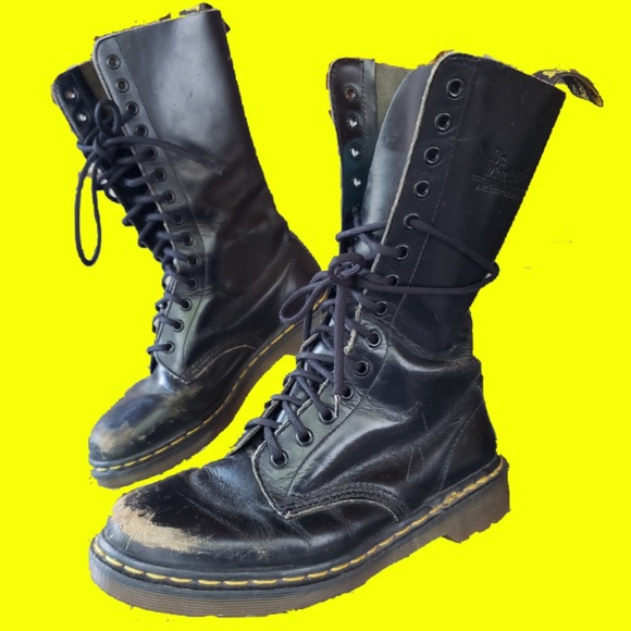 14 eye combat boots